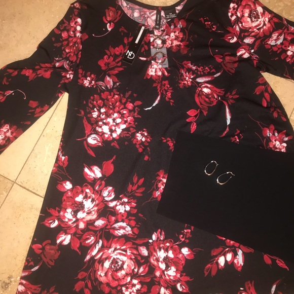 ❤️🖤NEW DIRECTIONS - Picture 3 of 7